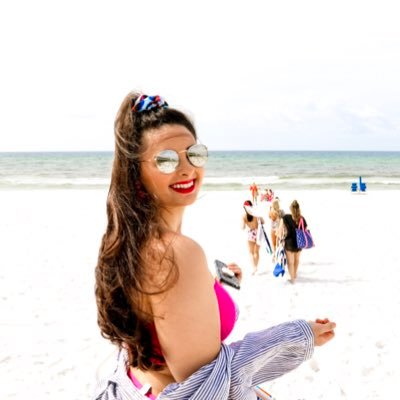 Profile Picture of Sarah Robert (@sarah_roberttt) on Twitter