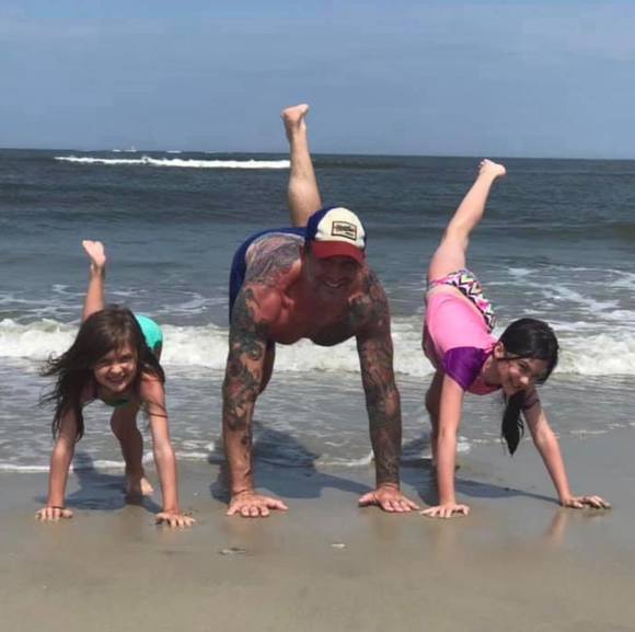 Profile Picture of Michael Silveira (@michaelsilve191) on Poshmark