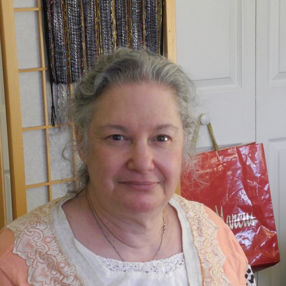 Profile Picture of Laurie Wasserman (@laurenw1954) on Poshmark