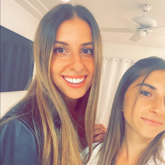 Profile Picture of Jaclyn Kessler (@jaclyn_kessler) on Poshmark