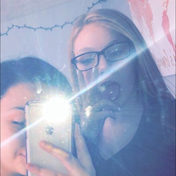 Profile Picture of Haley Massey (@haley3536) on Poshmark