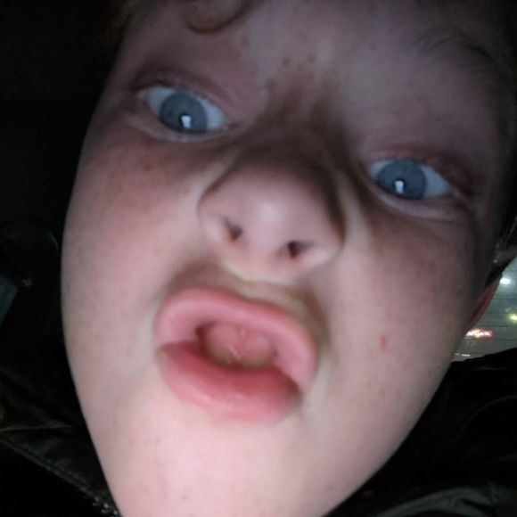Profile Picture of Mary Shea pitcher (@mpitc2000) on Poshmark