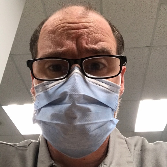 Profile Picture of Michael Farmer (@michaelfarme185) on Poshmark