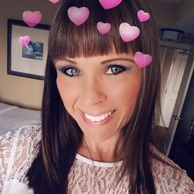 Profile Picture of Angela Fredericks (@@angief9977) on Twitter