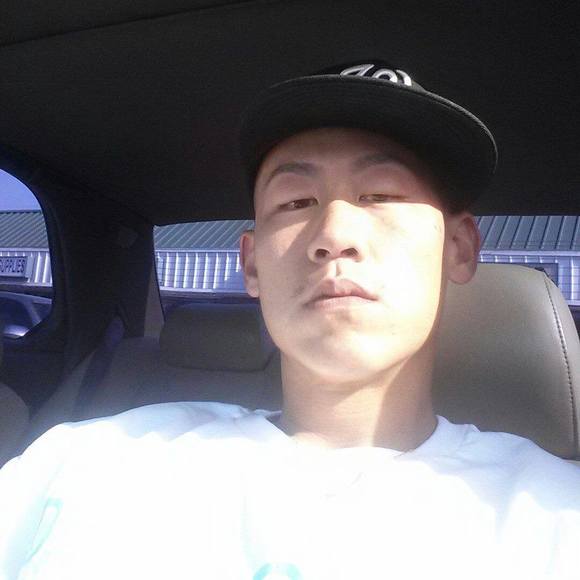 Profile Picture of Tony Hoang (@sgvtony) on Poshmark