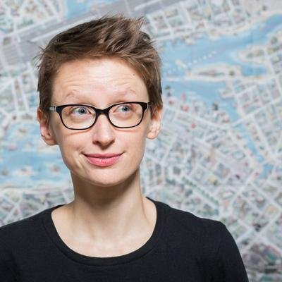 Profile Picture of Manuela Schmidt (@lesewesen) on Twitter