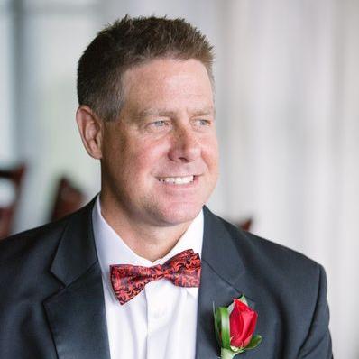 Profile Picture of Troy McVicker (@troyesnw) on Twitter