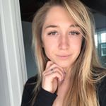 Profile Picture of JULIA (@julia_walls) on Instagram