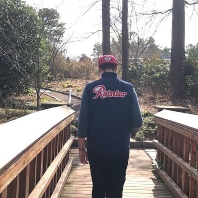 Profile Picture of Alex Peterson (@a_p_style) on Twitter