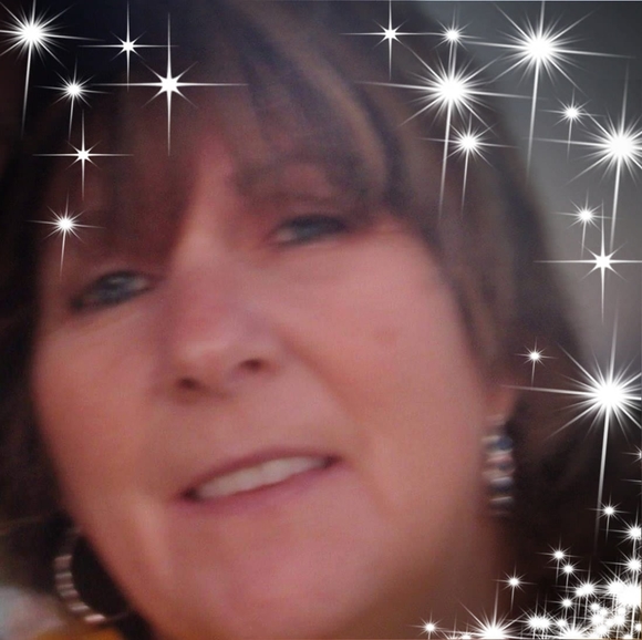 Profile Picture of Debbie Mckenna (@debado958) on Poshmark