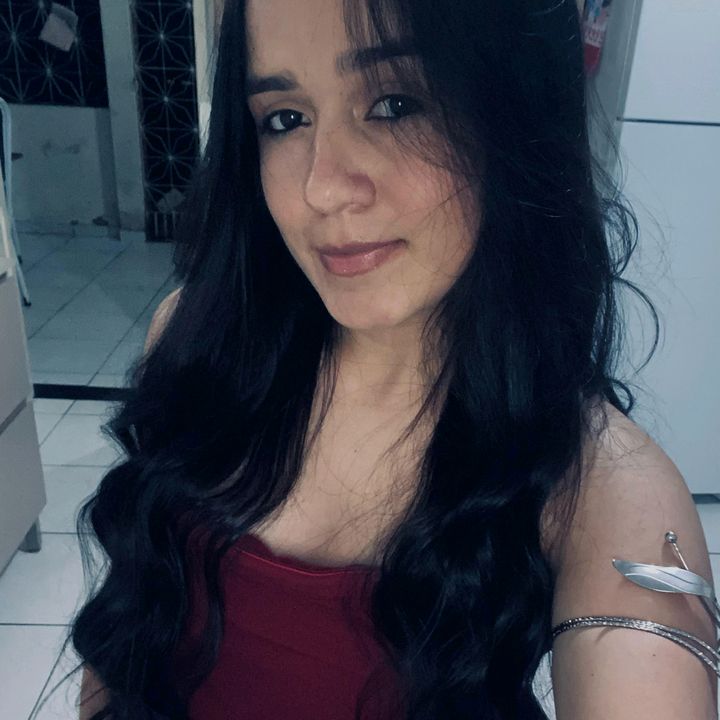Profile Picture of lucielly (@luciellyalvzz) on Tiktok