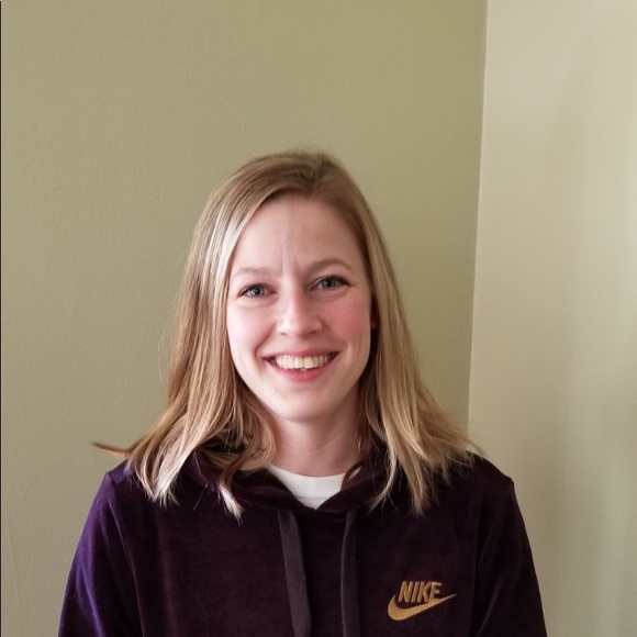 Profile Picture of Brittany Forslund (@bforslund) on Poshmark