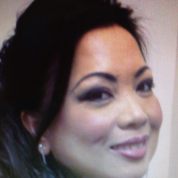 Profile Picture of Pricila Santiago (@ankama) on Poshmark