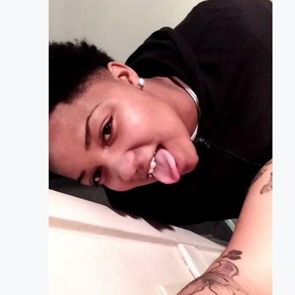 Profile Picture of Aaliyah Johnson (@aaliyahjohns114) on Poshmark