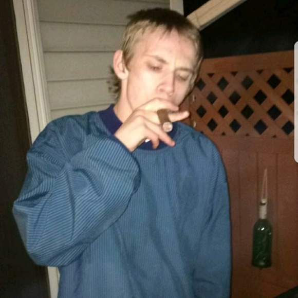 Profile Picture of Owen James (@owenjames1) on Poshmark