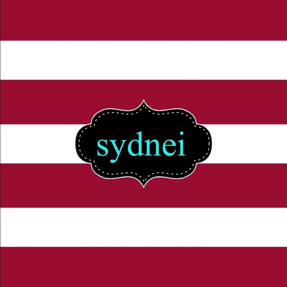 Profile Picture of Sydnei Mceachin (@sydneitomiyah) on Poshmark