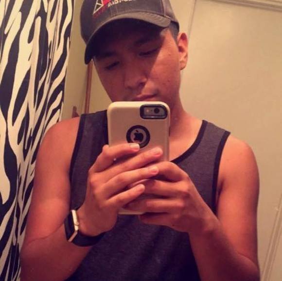 Profile Picture of Javier Navarro (@javinavarro10) on Poshmark