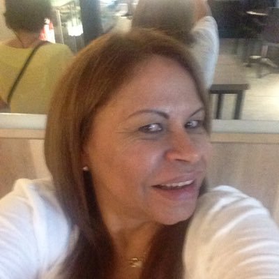 Profile Picture of Dora Villarreal (@doravillarreal_) on Twitter