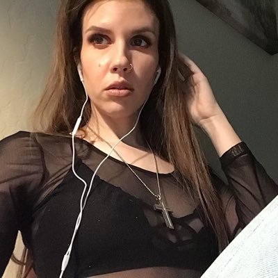 Profile Picture of Mandy Loren (@mandyloren3) on Twitter