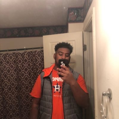 Profile Picture of Simon Guillory (@Guillory_54) on Twitter