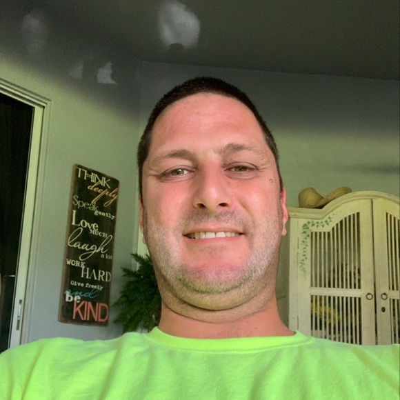 Profile Picture of Jason Hinson (@outdoorsnshores) on Poshmark