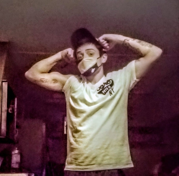 Profile Picture of Jamie Coeburn (@jamiescoeburn) on Poshmark