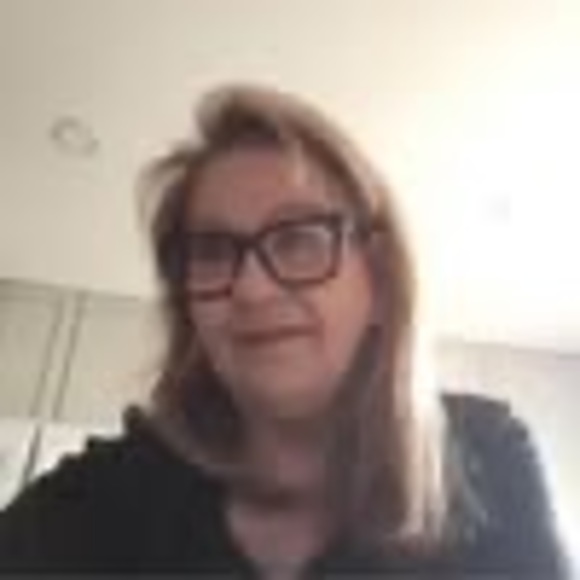 Profile Picture of Chantal Lapointe (@chantalap60) on Poshmark