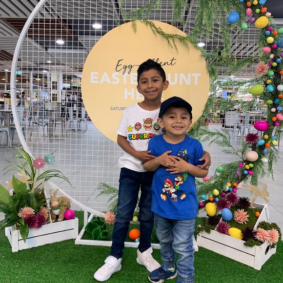 Profile Picture of Kenny Guzman (@selena_007_2000) on Poshmark