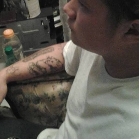 Profile Picture of James Geddings (@jamesgeddings) on Poshmark