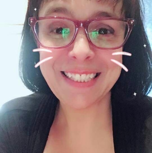 Tina Santilli harmer - Poshmark Profile Picture of Tina Santilli harmer (@beautties) on Poshmark