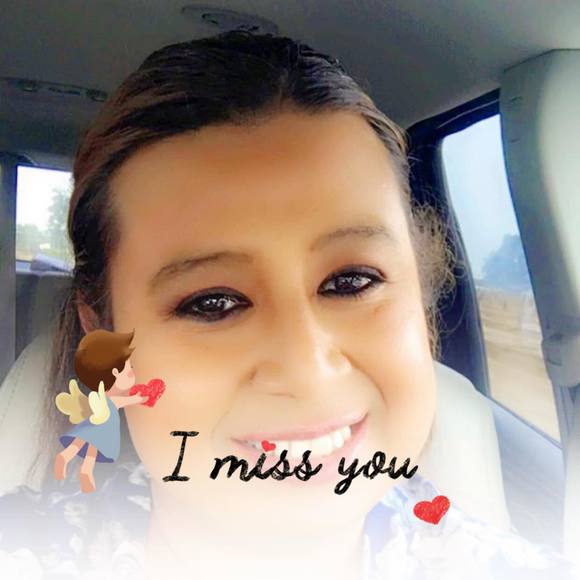 Profile Picture of Ruby Castaneda (@riveraruby09) on Poshmark