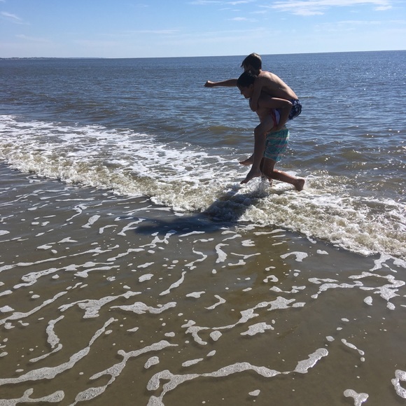 Profile Picture of Luke Bramblett (@lukebramblett) on Poshmark