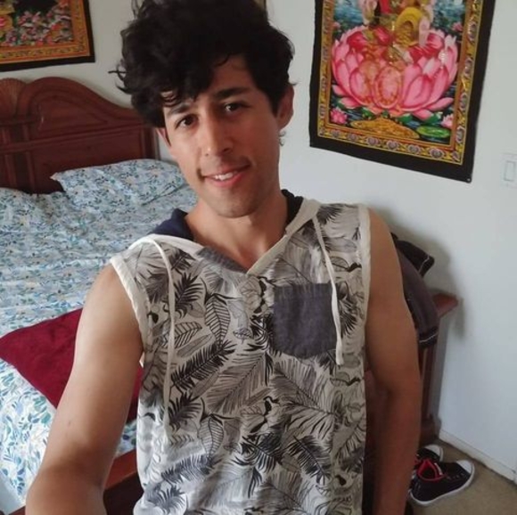 Profile Picture of Packie Martinelli (@packie91) on Poshmark