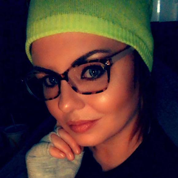 Profile Picture of Gwynn Gordon-osborne (@gwynn7887) on Poshmark