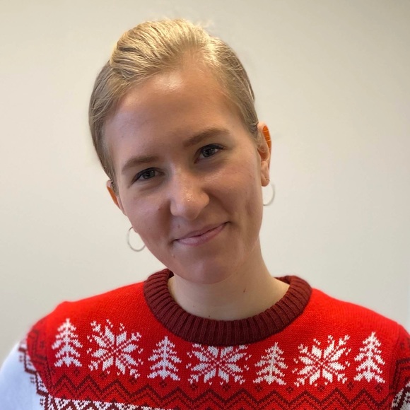 Profile Picture of Kim Lilienthal (@kim_lilienthal) on Poshmark