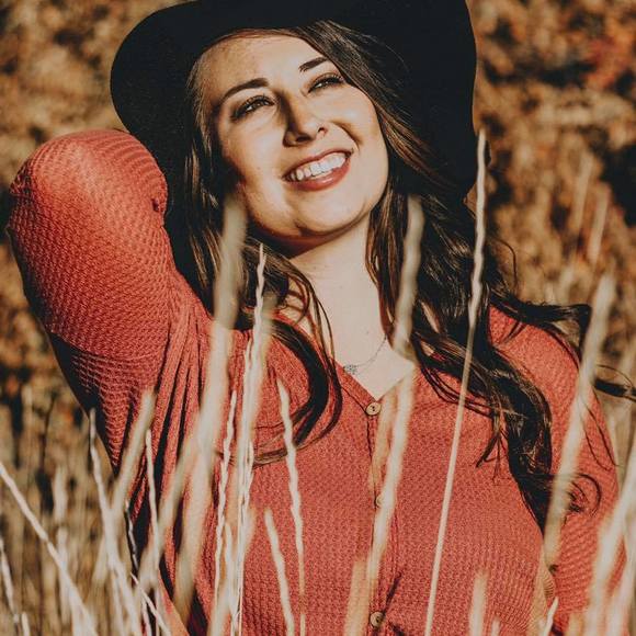 Brenna Waterbury - Poshmark Profile Picture of Brenna Waterbury (@b_jean) on Poshmark