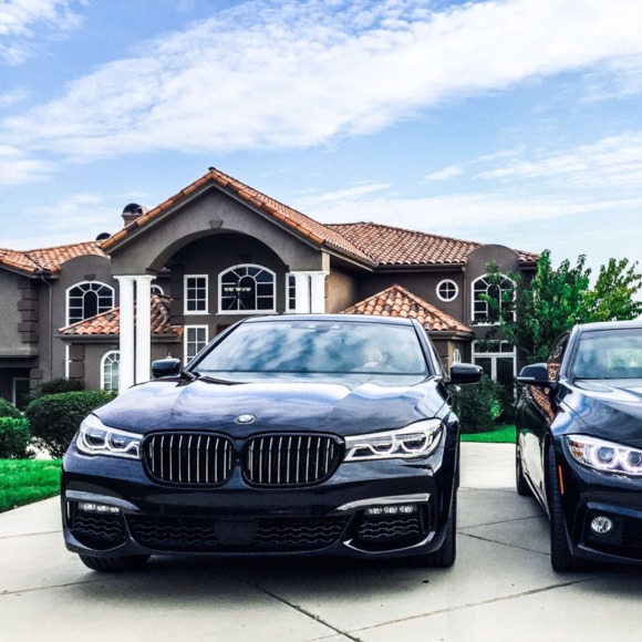 Profile Picture of Piyanka Weerasinghe (@piyanw) on Poshmark