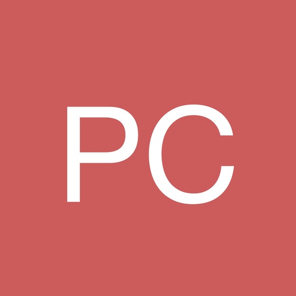 Profile Picture of Pauline Claussen (@paulineposhmark) on Poshmark