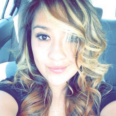 Profile Picture of Ashley Almanza (@smaaashley_010) on Twitter