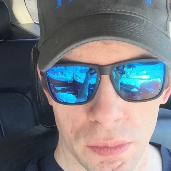 Profile Picture of David Greer (@david_greer) on Poshmark