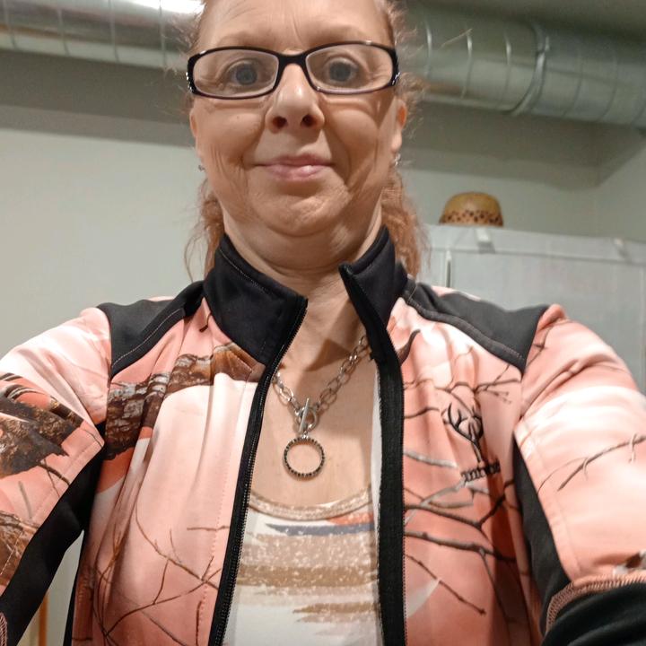 Profile Picture of Lisa Zietz (@lisa.zietz) on Tiktok