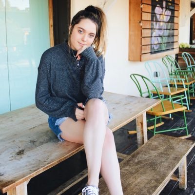 Profile Picture of Miranda Davis (@mirandaxdavis) on Twitter