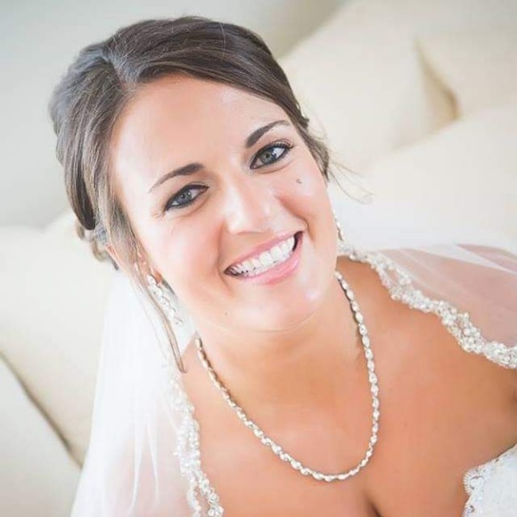 Profile Picture of Stacy Vanmorter (@dolphinsb01) on Poshmark