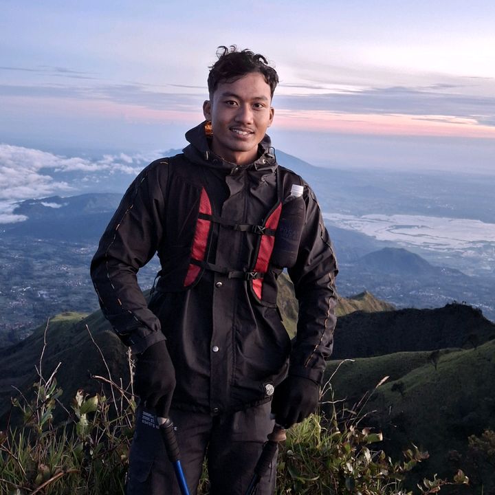 Profile Picture of R (@robertfirmansah) on Tiktok