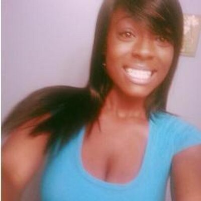 Profile Picture of MONIQUE MOORE (@Darklovelyskiin) on Twitter
