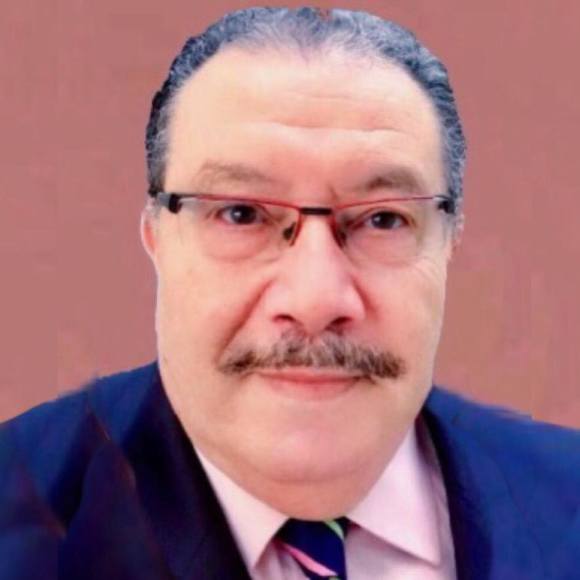 Tharwat Abouraya - Poshmark Profile Picture of Tharwat Abouraya (@iskindarani) on Poshmark