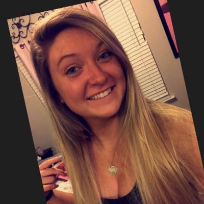 Profile Picture of Bailey Watson❁ (@ayee_baybay98) on Twitter