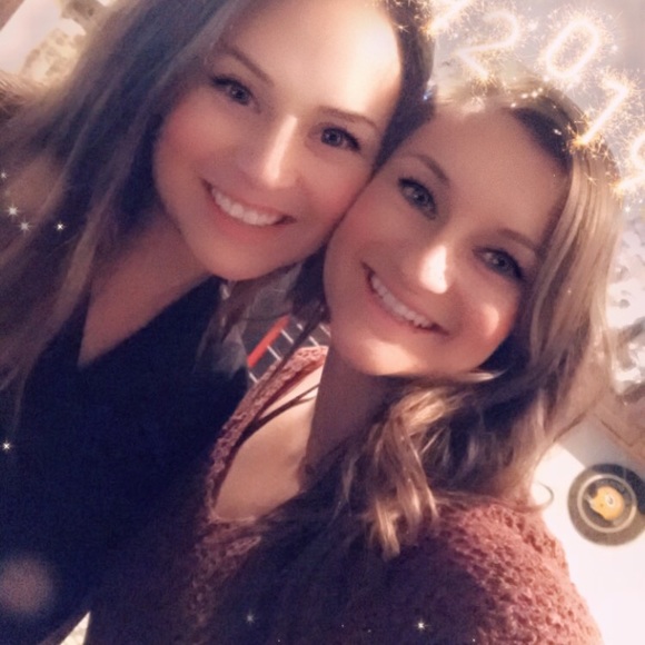 Alyssa Cynkar - Poshmark Profile Picture of Alyssa Cynkar (@alycynk) on Poshmark