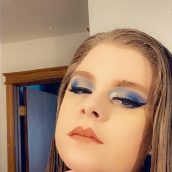 Profile Picture of Jen Schmaling (@excelestial) on Poshmark