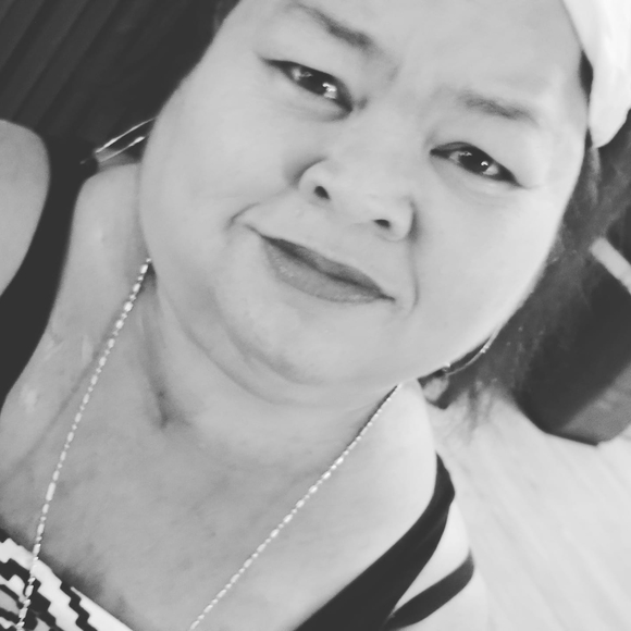 Profile Picture of Charity Apilando (@char3221) on Poshmark